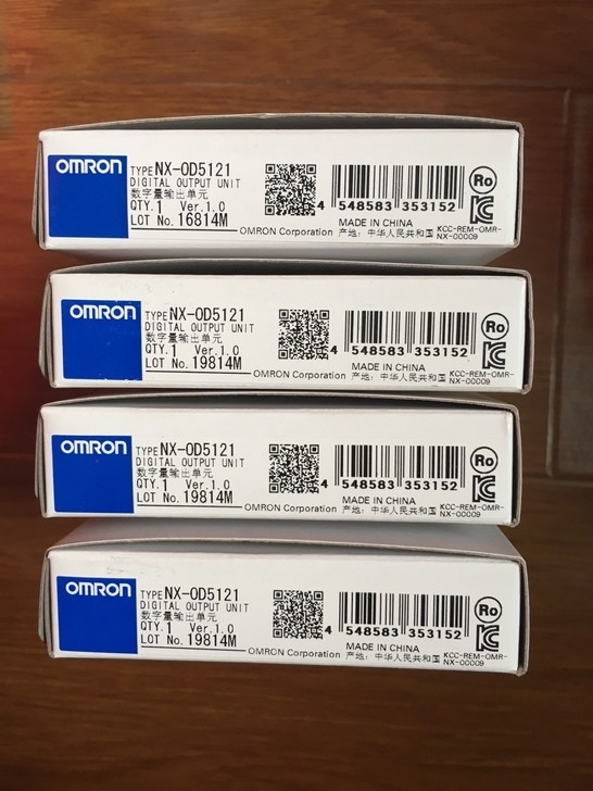 12 - 24V PLC NX 16 de Outputeenheid nx-OD5121 van gelijkstroom Omron van de Punten Digitale Transistor