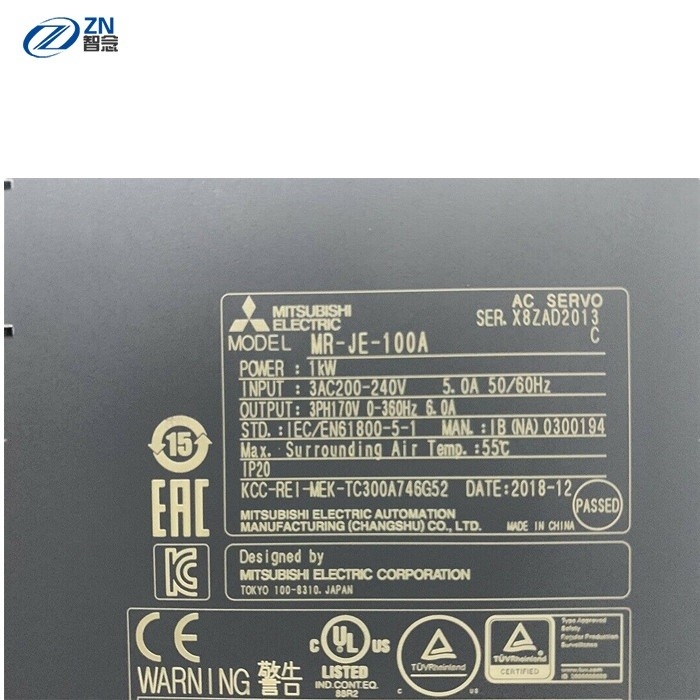 Originele PLC MITSUBISHI Servoaandrijving 3 Fase M.-je-100A 200 - 240V AC